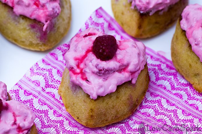 keto raspberry vanilla muffins valentines day