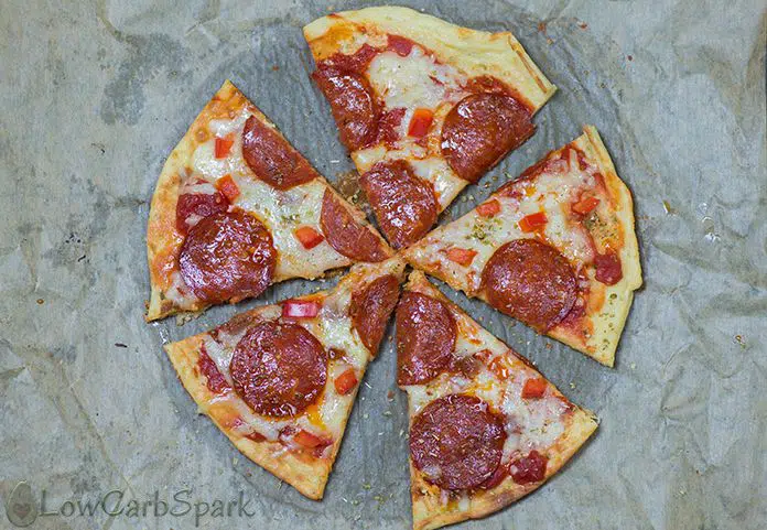 keto pizza slices