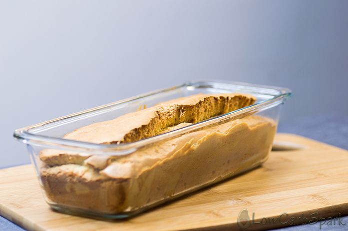 keto bread recipe low in carbs slice