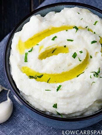 Easy Creamy Cauliflower Mashed Potatoes