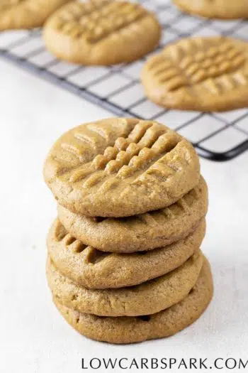 Easy 3 Ingredient Keto Peanut Butter Cookies