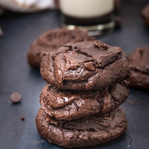 flourless cookies with almond butter and chocolate