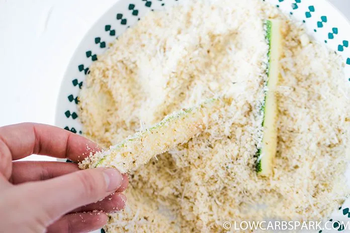Crispy Parmesan Baked Zucchini Fries 5 easy zucchini fries