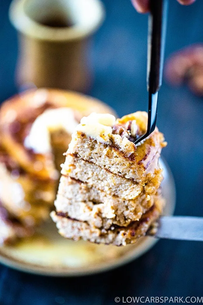 Keto Pumpkin Pancakes 3 keto pumpkin pancakes