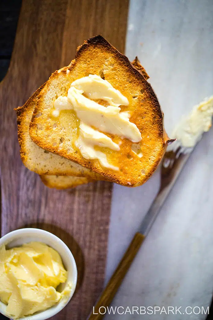 Make the best egg free keto bread with only 7 ingredients and a few easy steps. Combine all the ingredients and bake until golden. Slice and enjoy this 1g net carbs bread!