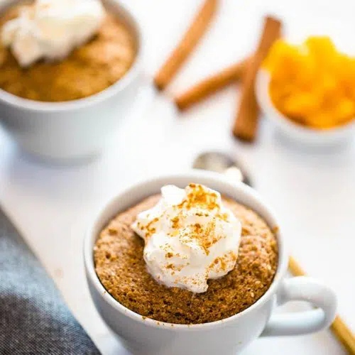Keto Pumpkin Mug Cake - Ready in 3 minutes! 10 keto low carb pumpkin mug cake