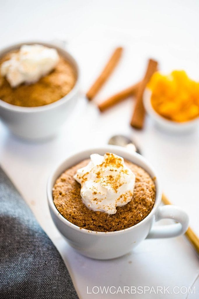 keto low carb pumpkin mug cake