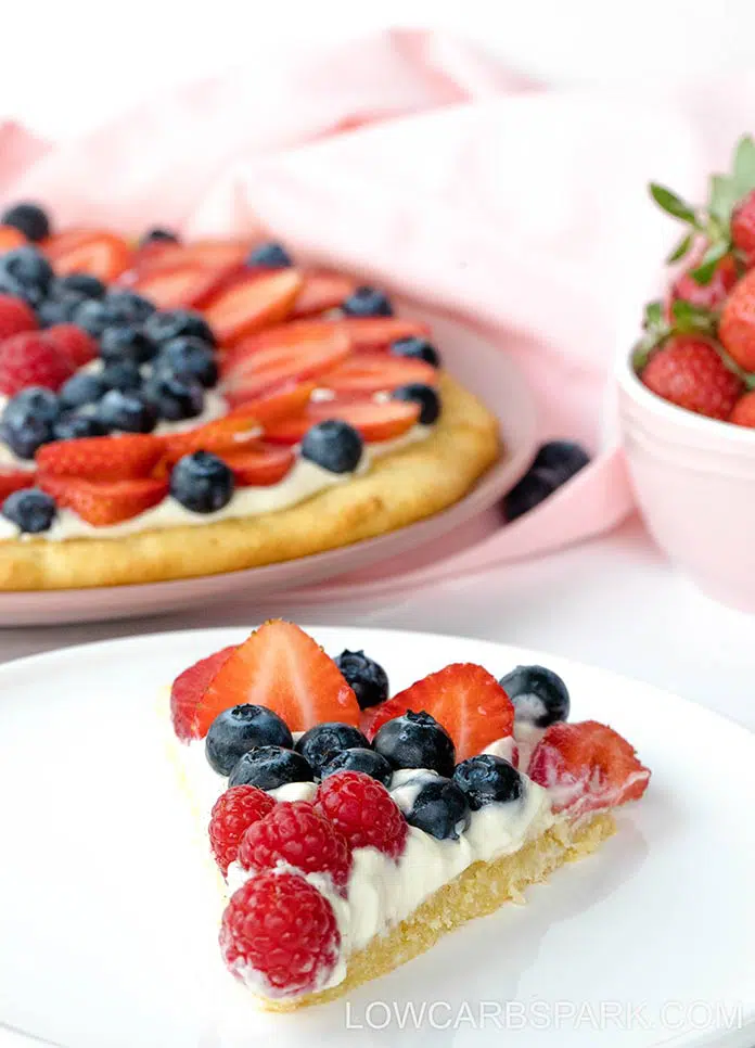 Keto Fruit Pizza with Cream Cheese Frosting - 4g net carbs! 9 delicious fruit pizza slice