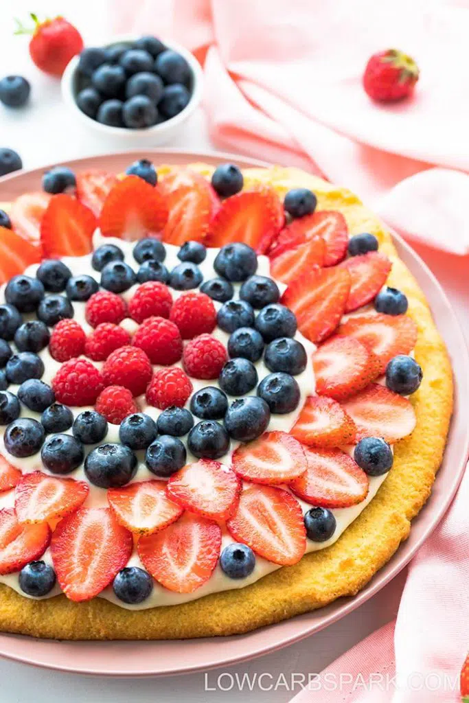 Keto Fruit Pizza with Cream Cheese Frosting - 4g net carbs! 8 fruit pizza recipe