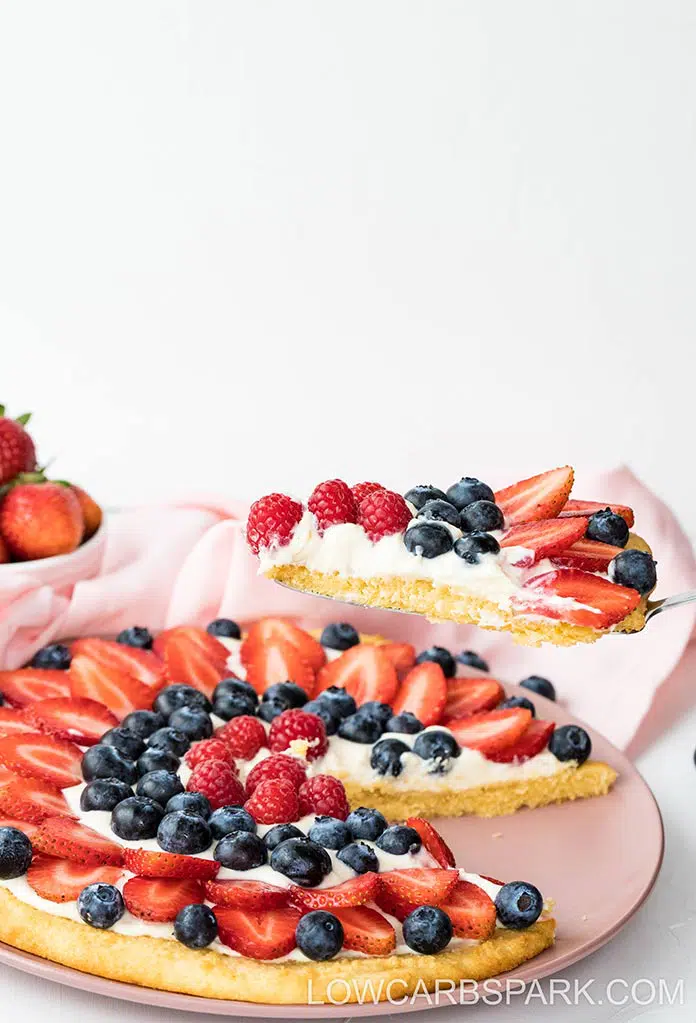 Keto Fruit Pizza with Cream Cheese Frosting - 4g net carbs! 10 slice of low carb dessert pizza