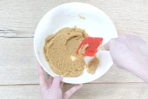 Keto Mini Cheesecakes 10 how to make Keto Mini Cheesecakes2
