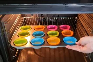 Keto Mini Cheesecakes 11 how to make Keto Mini Cheesecakes3
