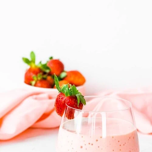 High Protein Strawberry Smoothie 7 protein keto strawberry smoothie