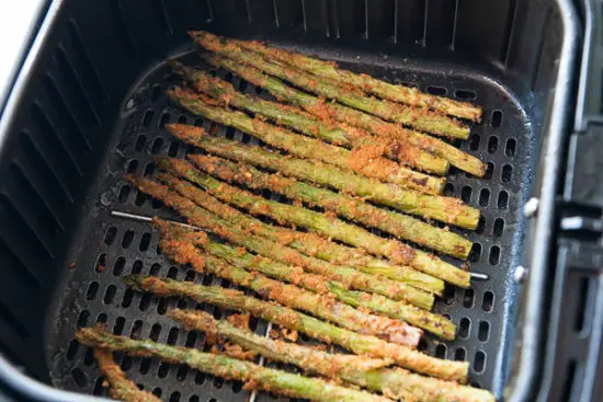 Air Fryer Crusted Asparagus Keto EatBetterRecipes step by step 5