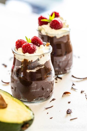 Chocolate Avocado Mousse – 5-Minute Dessert