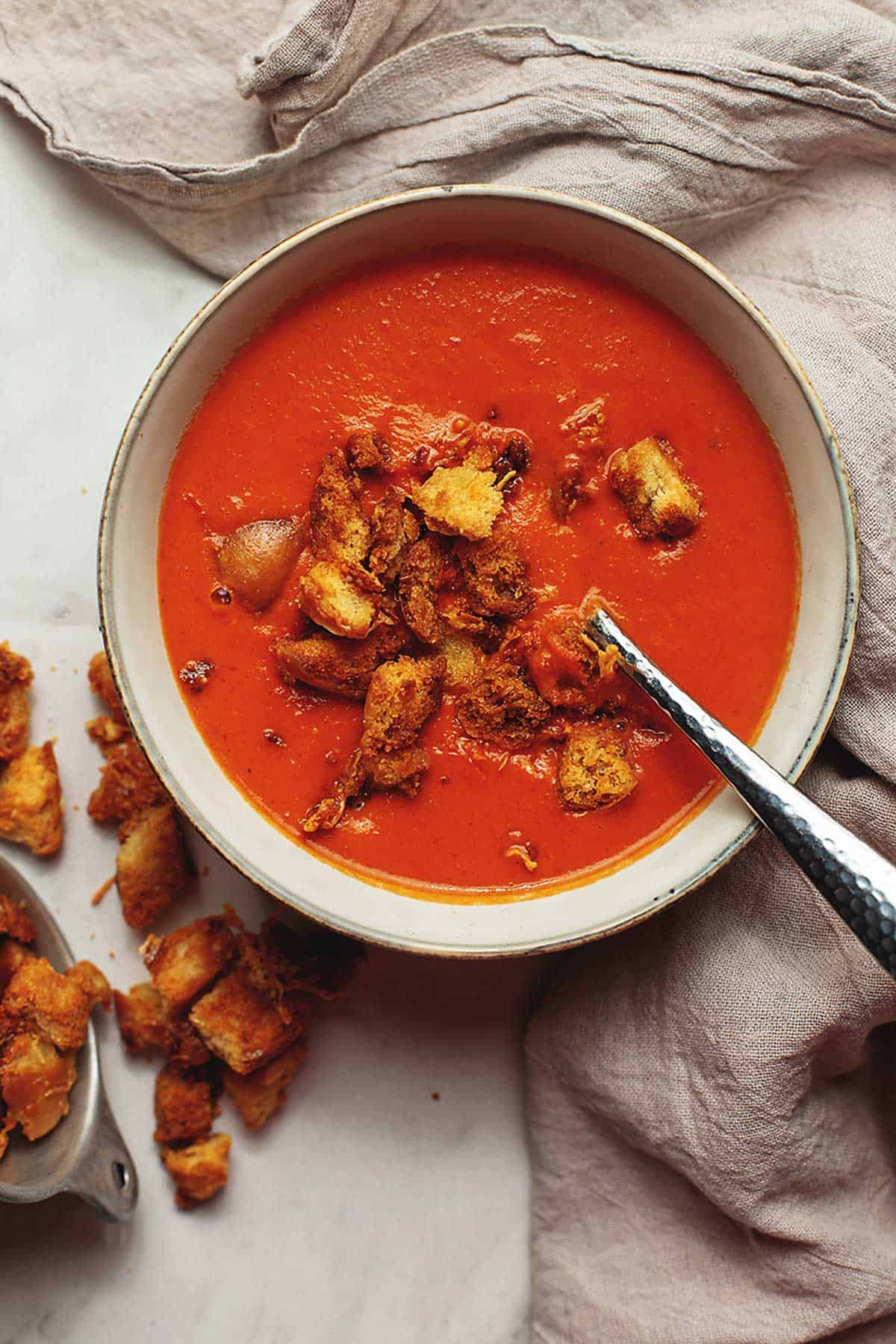 keto tomato soup feature image