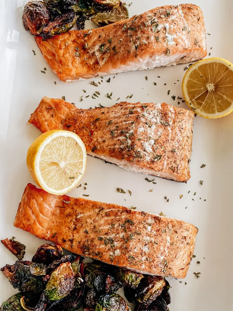 Easy 5 Ingredient Keto Salmon Recipe 3.jpg