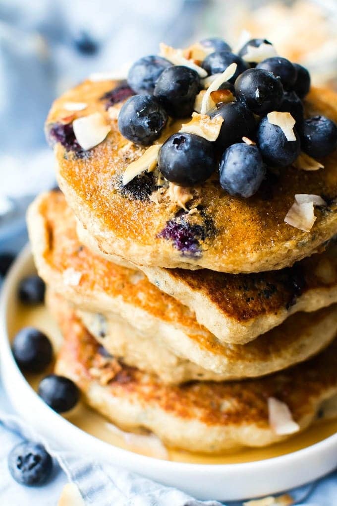 thick fluffy flourless blueberry smoothie pancakes 2