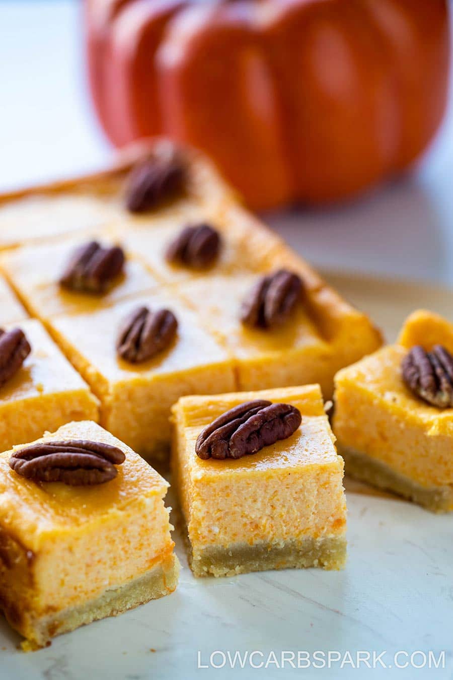 keto pumpkin cheesecake bars recipe