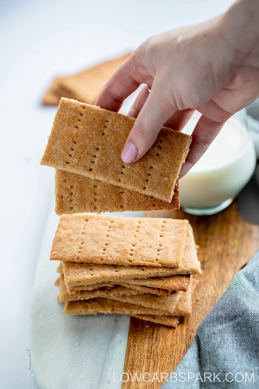 how to serve keto graham crackers