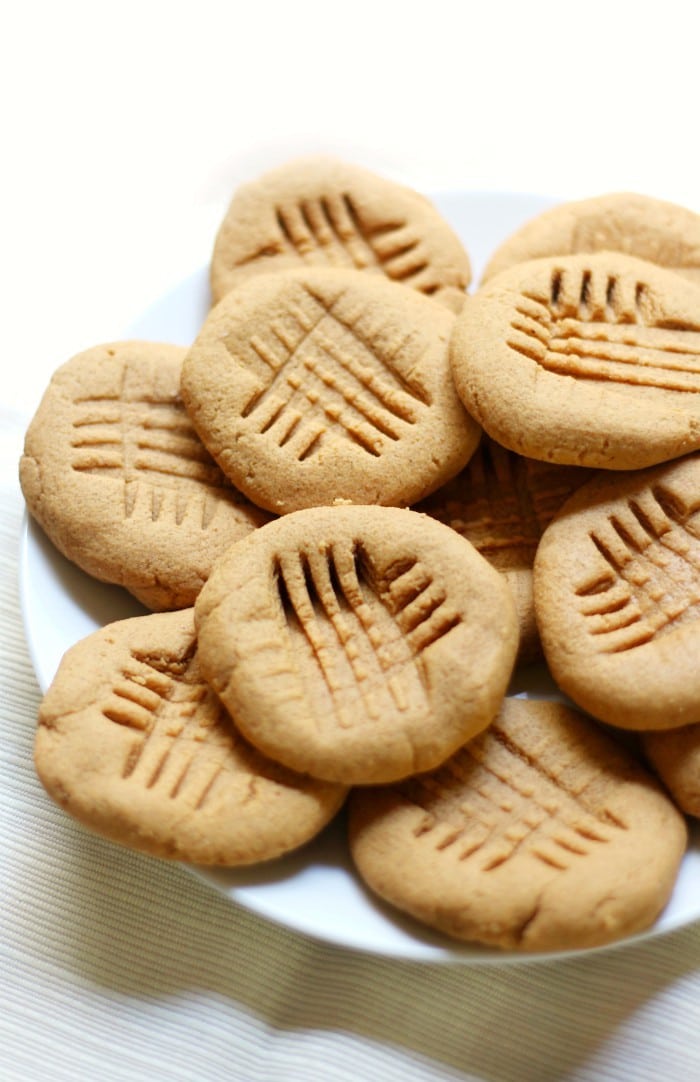 3 Ingredient Old Fashioned Peanut Butter Cookies 2