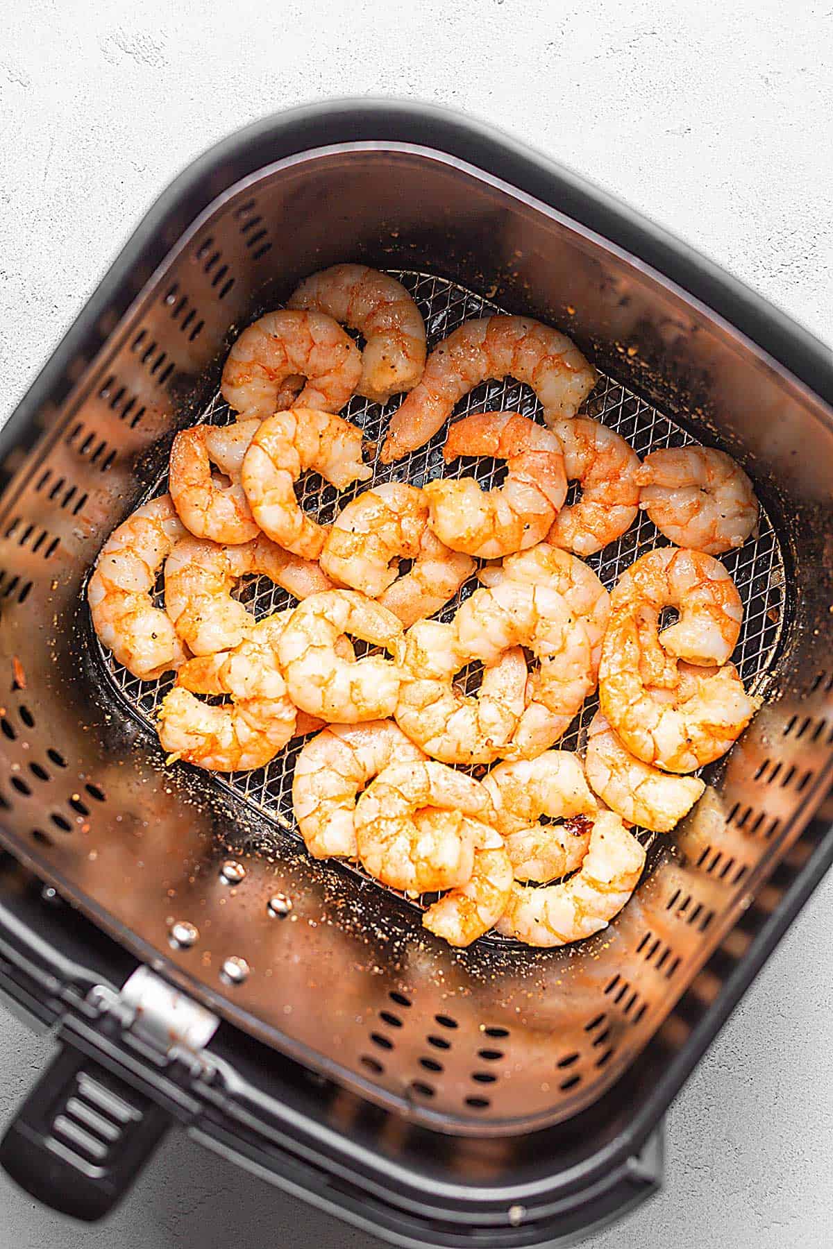 air fryer garlic shrimp feature image