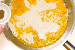 Creamy Pan Seared Scallops with Lemon Garlic Sauce 14 how to make Creamy Garlic Scallops5