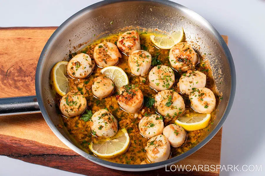 Seared Scallops With Garlic Lemon Butter Sauce 8 scallops recipe with garlic