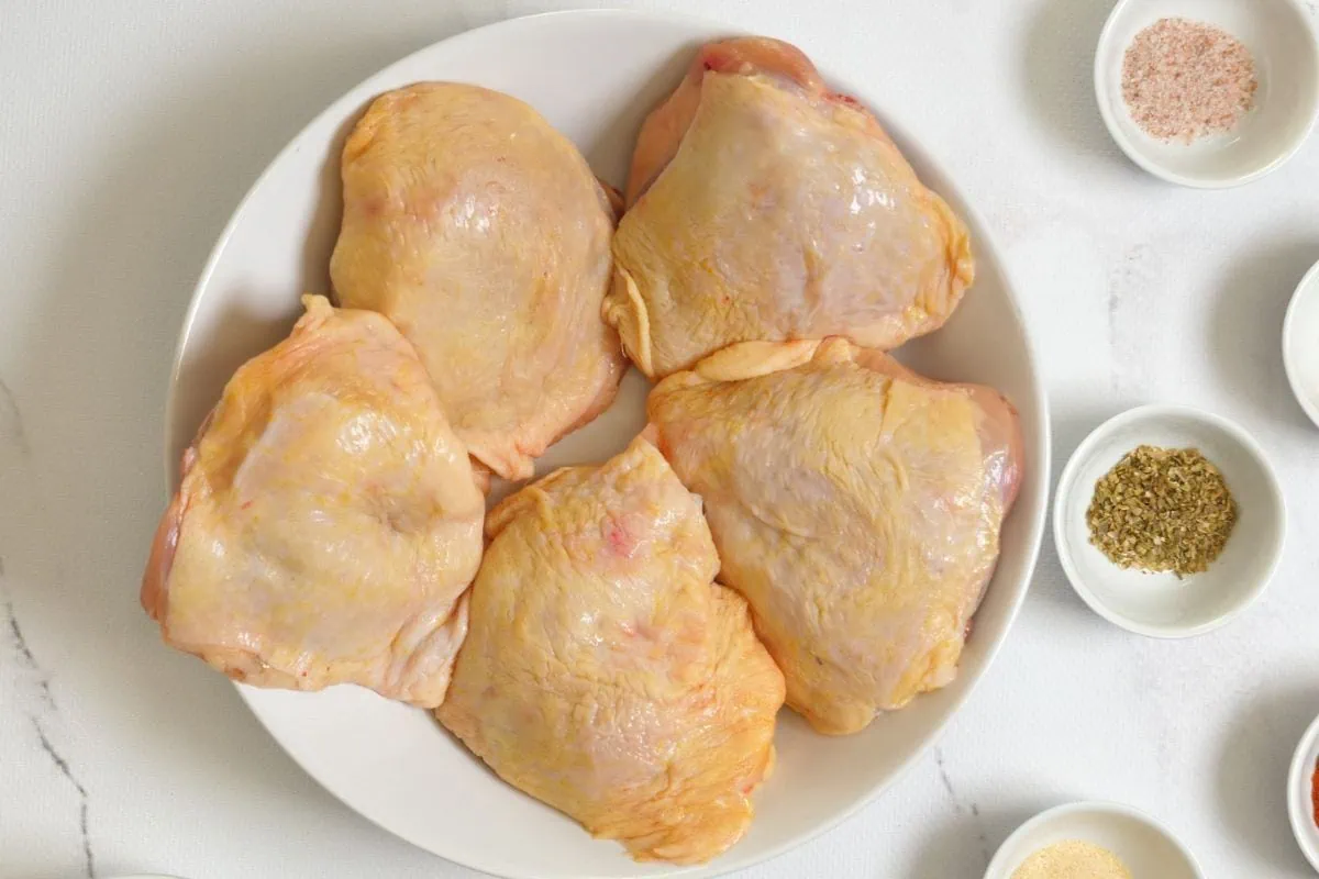 Crispy Air Fryer Chicken Thighs 3 how to make Air Fryer Chicken Thighs1