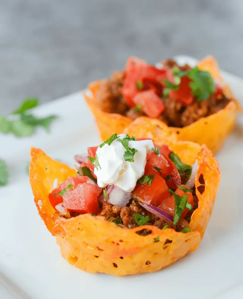 keto cheese shell taco cup 1 e1493826537602.png