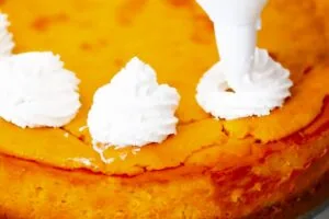 Keto Pumpkin Cheesecake 22 how to make Keto Pumpkin Cheesecake4