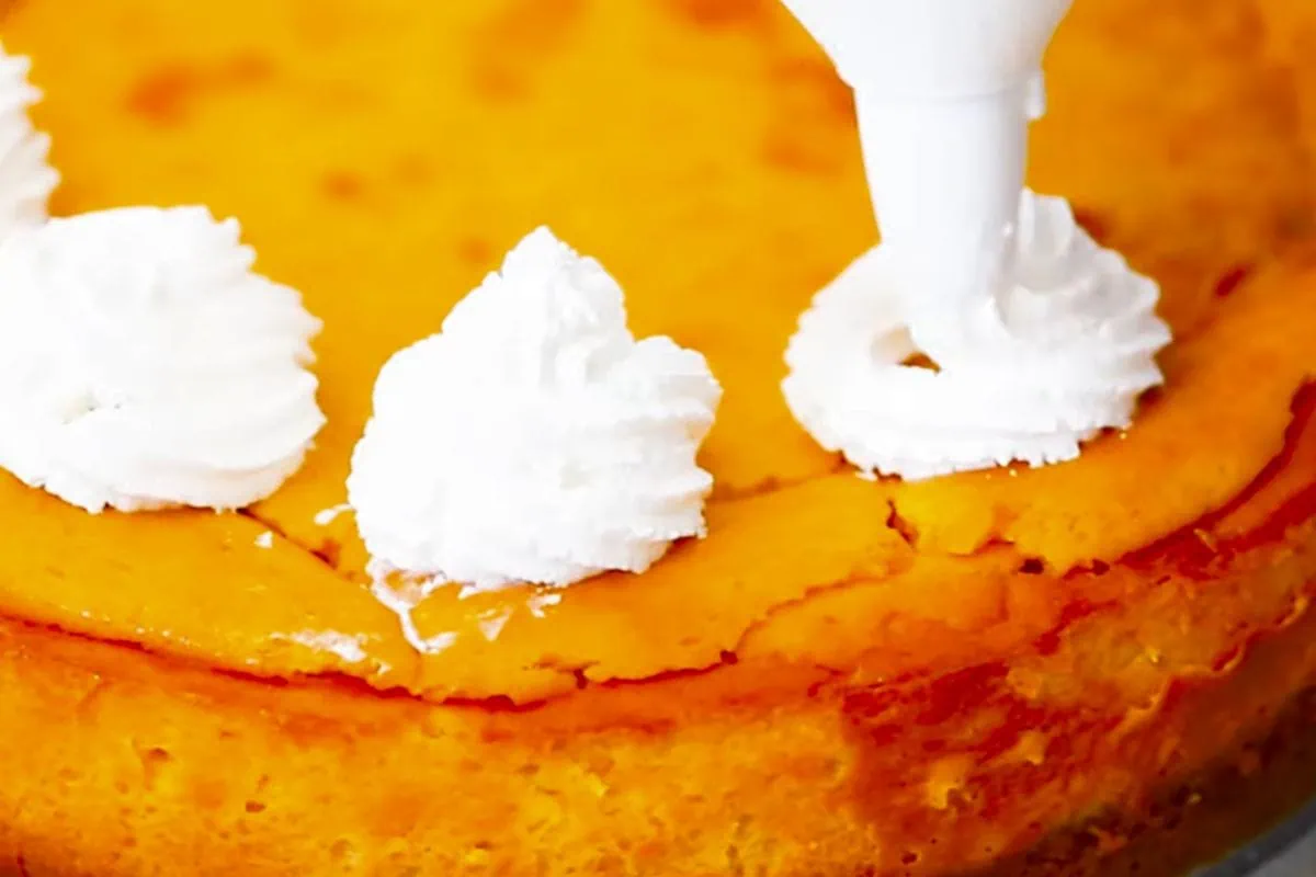 Keto Pumpkin Cheesecake 10 how to make Keto Pumpkin Cheesecake4
