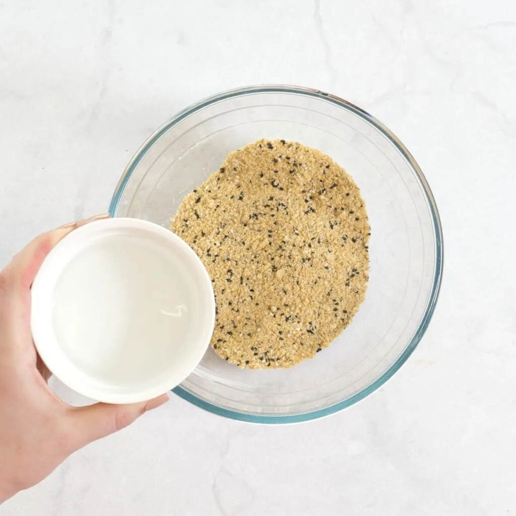 The Best Flaxseed Crackers 6 how to make flaxseed crackers 3