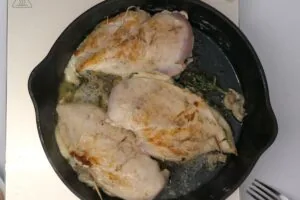 Creamy Mushroom and Spinach Stuffed Chicken Breast 17 How To Make Creamy Mushroom and Spinach Stuffed Chicken Breast