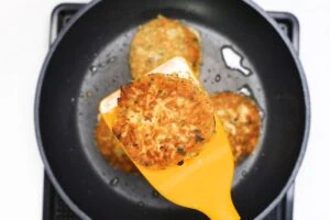 The Best Salmon Patties Recipe 14 how to make Salmon Patties11