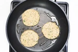The Best Salmon Patties Recipe 12 how to make Salmon Patties9