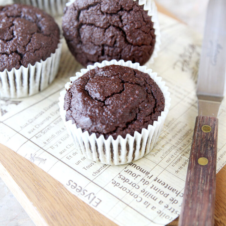 Try our CAULIFLOWER chocolate muffins! Fudgy, moist, and rich with coconut flour and almond butter for extra fiber. Perfect for breakfast, and even tastier the next day!