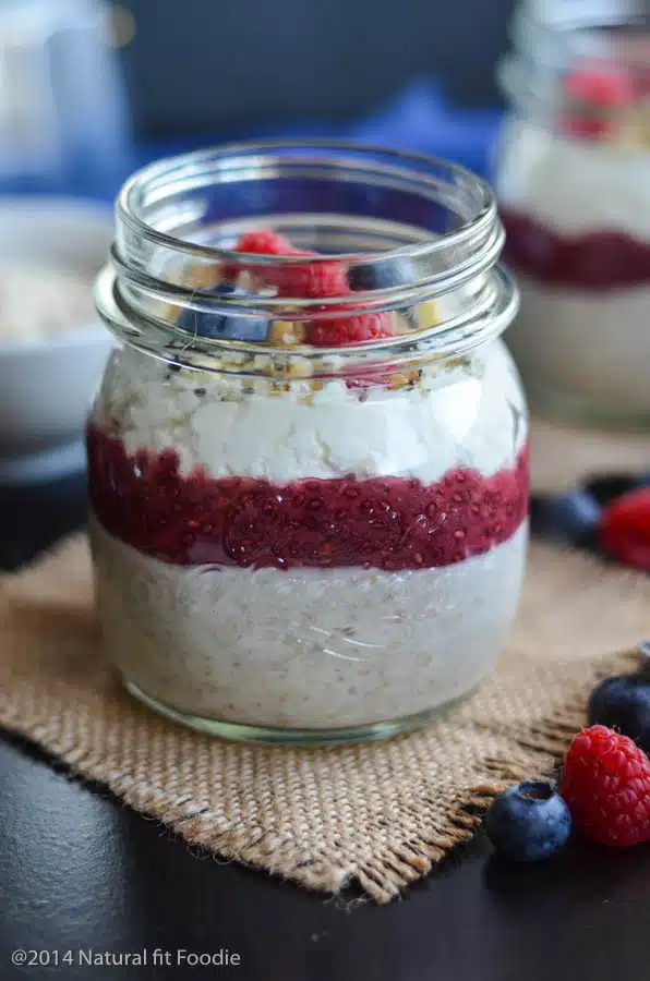 Berry Cottage Cheese Overnight Oats 2