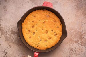 how to make Keto Chocolate Chip Skillet Cookie