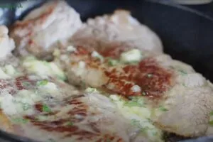 Garlic Butter Sirloin Steak 16 how to make Sirloin Steak16