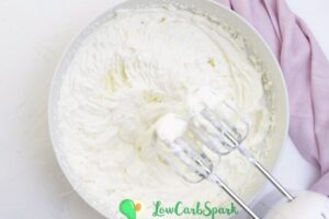 how to make Keto Cheesecake