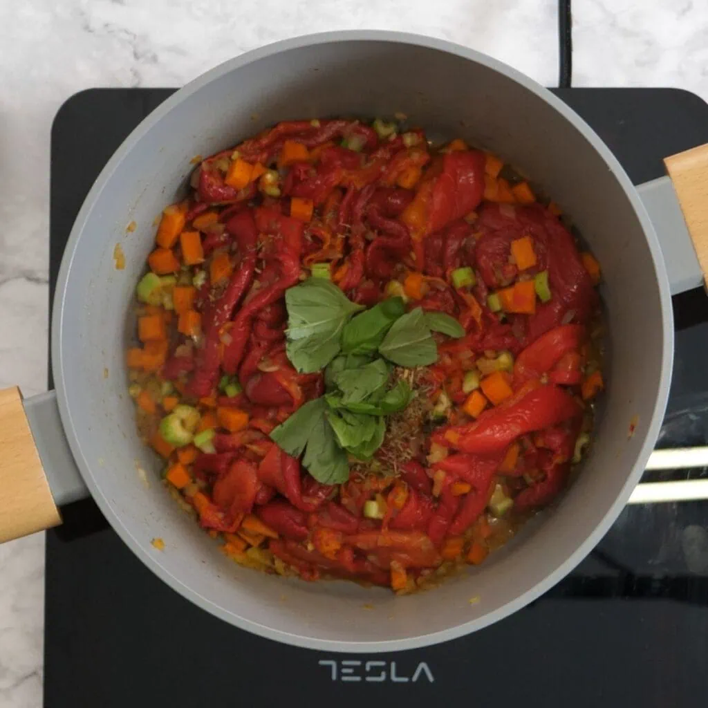 Roasted Red Pepper Soup 13 how to make roasted red peppers soup 3