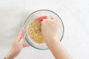 The Best Flaxseed Crackers 15 how to make Flaxseed Crackers1