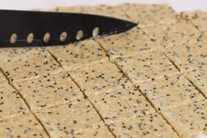 The Best Flaxseed Crackers 17 how to make Flaxseed Crackers3