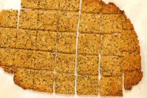 The Best Flaxseed Crackers 18 how to make Flaxseed Crackers4