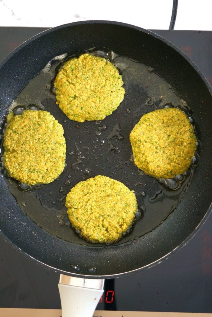how to make broccoli fritters 5