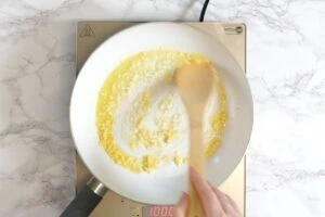 Garlic Butter Shirataki Noodles 19 how to make Garlic Butter Shirataki Noodles5 1