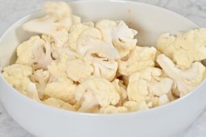 how to make Air Fryer Buffalo Cauliflower Wings