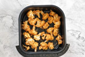 how to make Air Fryer Buffalo Cauliflower Wing