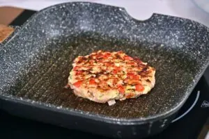 Healthy Greek Chicken Burgers 13 how to make Ground Chicken Greek Burgers7